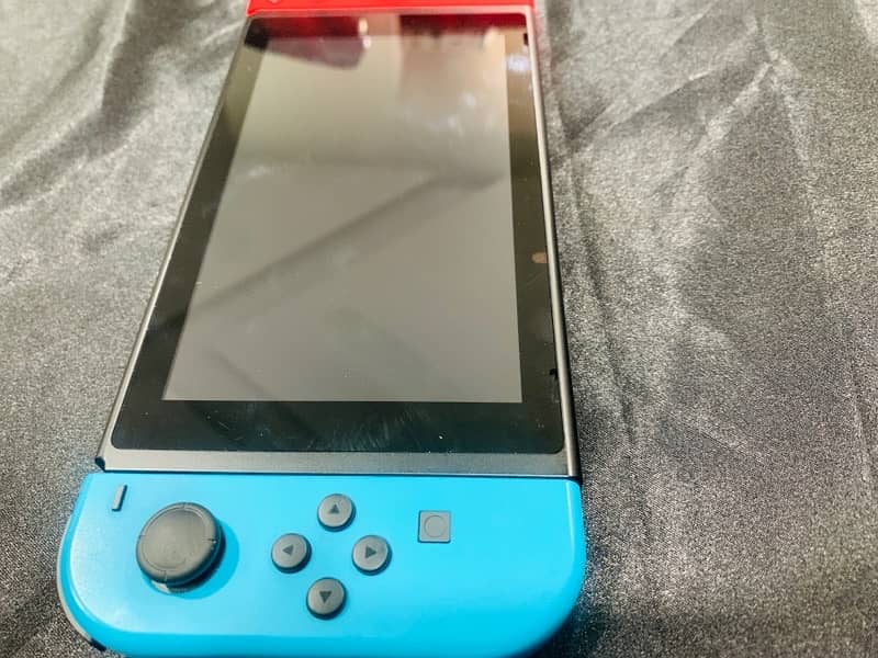 Nearly New Nintendo Switch HAC-001 (Imported from USA) 5