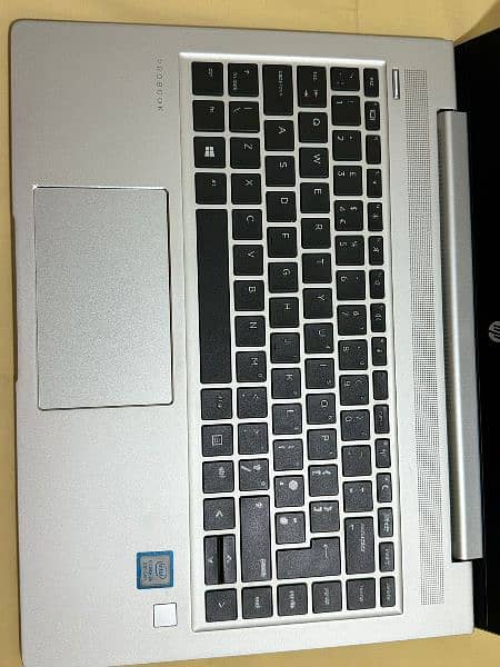 Laptop For Sale Hp440G6.  Corei5_ 8th Gen     Ram 8 GB.  SSD 128 GB. 3