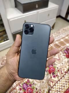 Iphone 11 pro max 64 GB single sim approved. 0