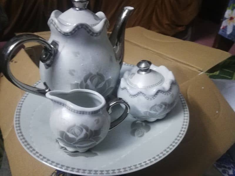 New tea set untouch 0