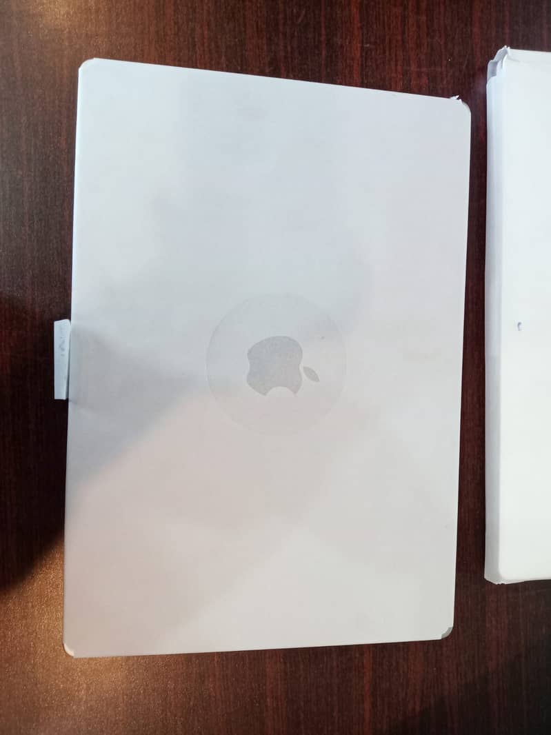 CTO MacBook Pro 16 inch M2, 16gb Ram, 1Tb ssd Non-Active 0