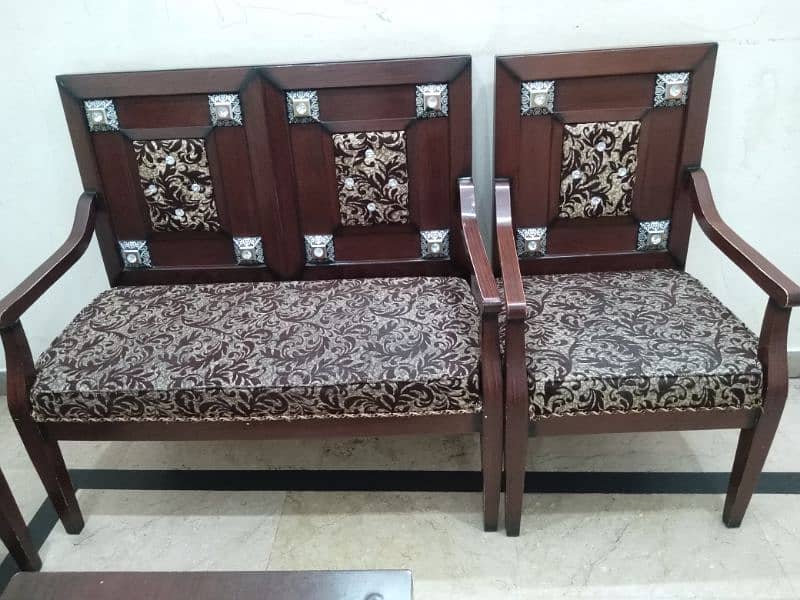 6 Seater Sofa available for Sale with Table in reasonable Price 5
