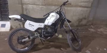 Yamaha Enduro dt 100 0