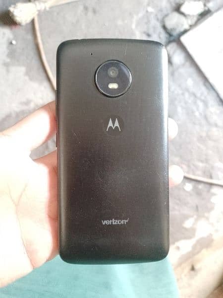 Motorola moto E4 0