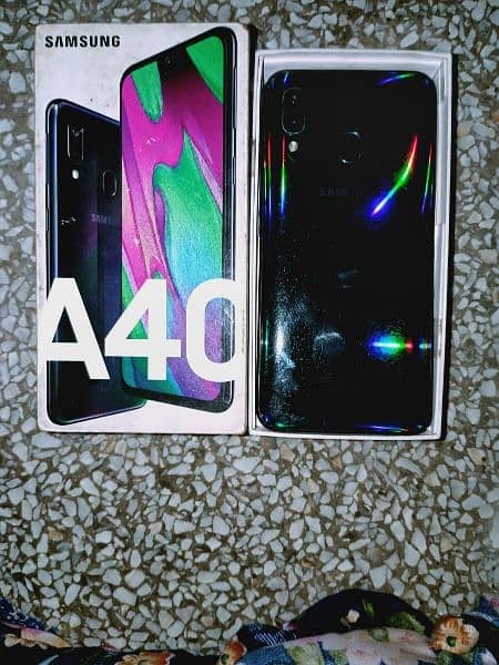 Samsung A40 Officaly Pta approved h varient 4/64 h sath full box hai 1