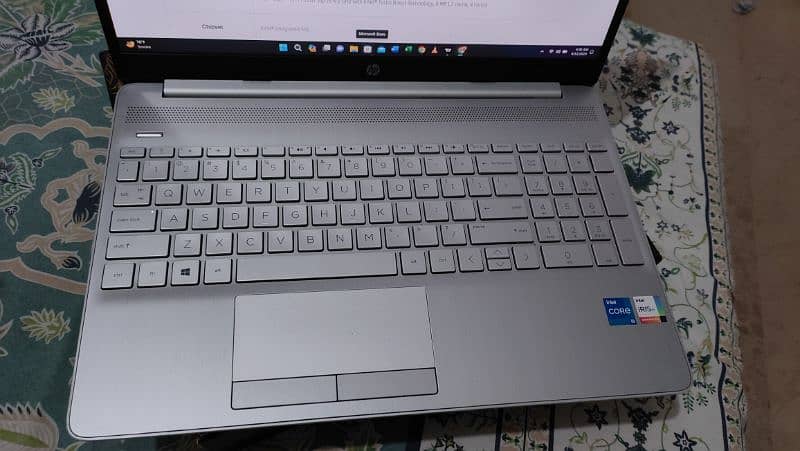 HP Laptop 15-dw3005wm 7