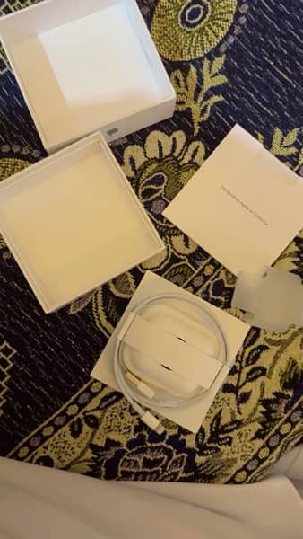 Apple Airpods model A1602 series 1 1