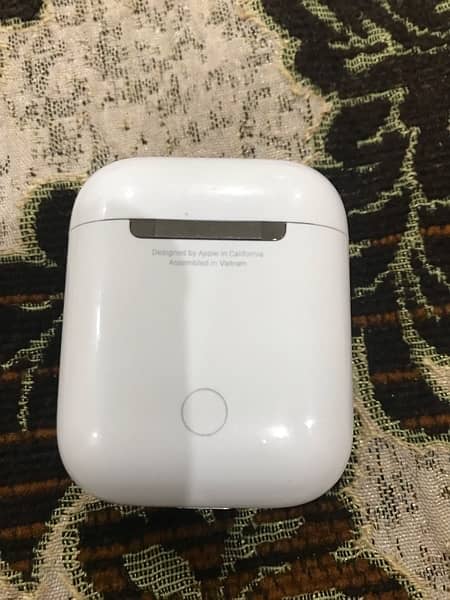 Apple Airpods model A1602 series 1 4