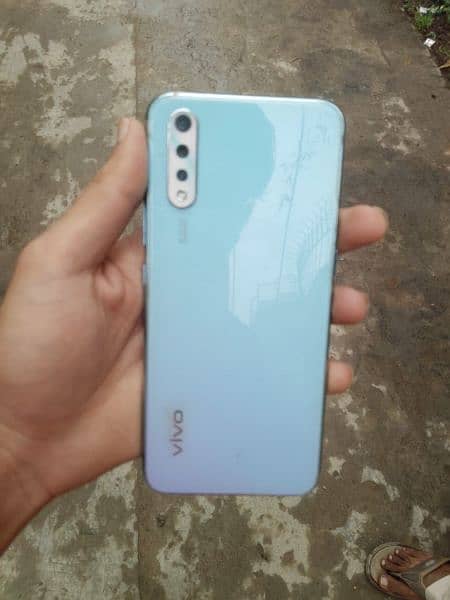 vivo s1 only mobile and fast charger 8/256 1