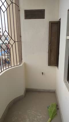 3bed 2nd Floor Corner Road Facing Flat For Rent in Mehmoodabad 2 0