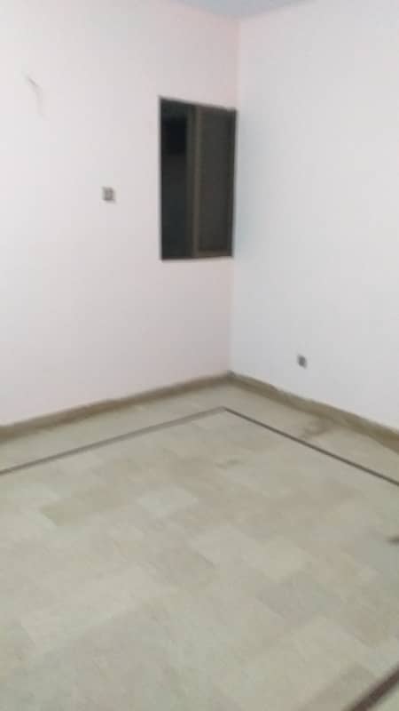 3bed 2nd Floor Corner Road Facing Flat For Rent in Mehmoodabad 2 2