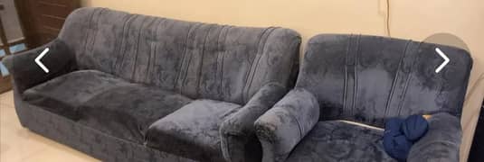 Sofa with free covers 0