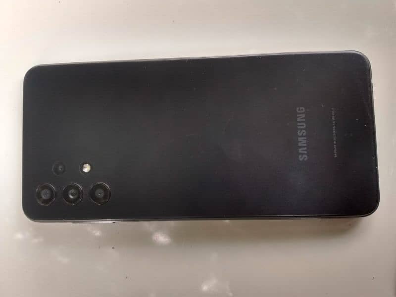 Samsung Galaxy A32 . . 5G network . . . . . . . 4GB ram 128GB memory 5