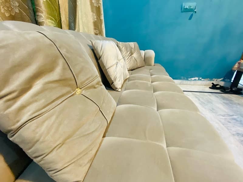 L shape Sofa, Condition Like New, Carefully Used, 7 Seater Sofa 7