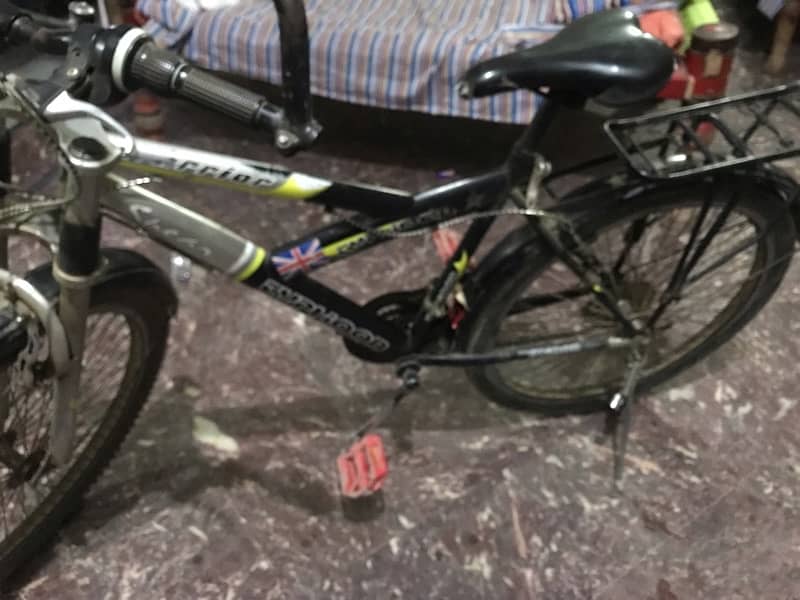 EYPTION WARRIOR CYCLE BICYCLE GOOD CONDITION BACK TYRE CHANGE 8