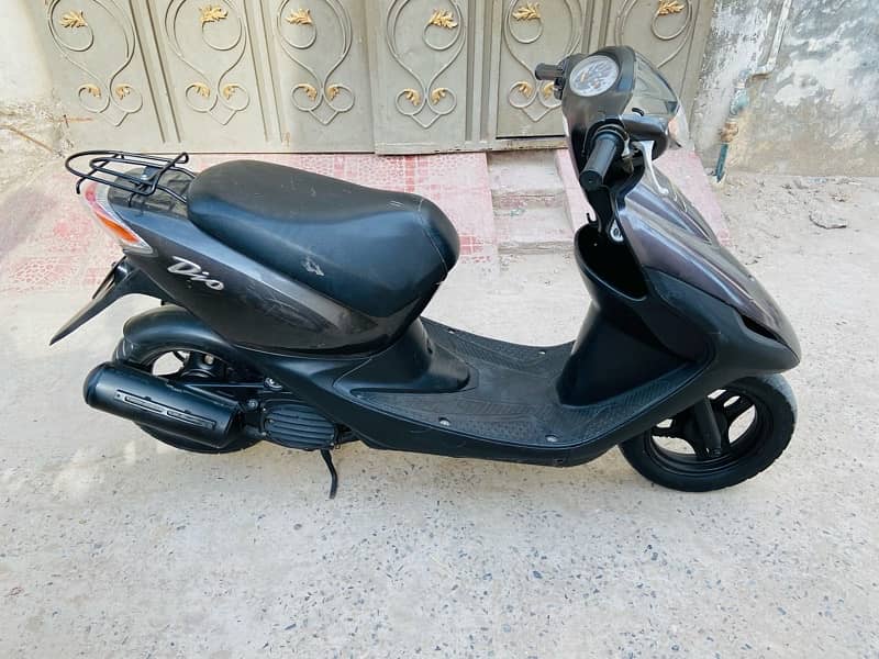 Honda Dio 49cc 4 stroke for sale 3