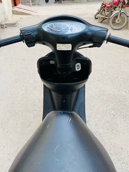 Honda Dio 49cc 4 stroke for sale 8