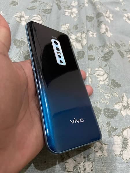 Vivo v17 pro with box and charger 2