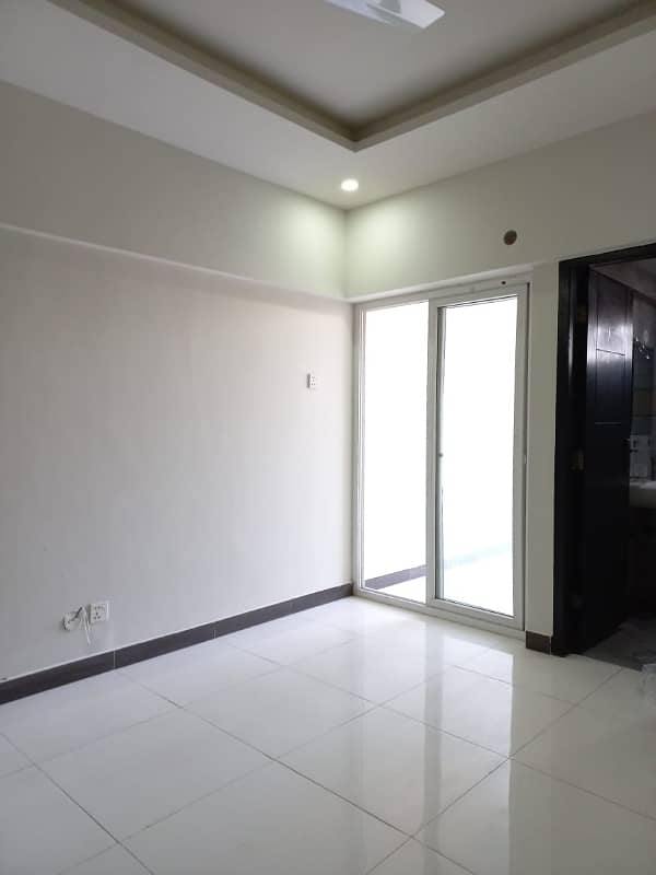 700 Square Feet 1 Bedroom Available For Sale In Capital Residencia 3