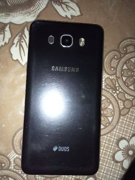 Samsung Galaxy J7 6 1