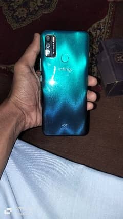 Infinix hot 9 play,conditions 10/10. box available