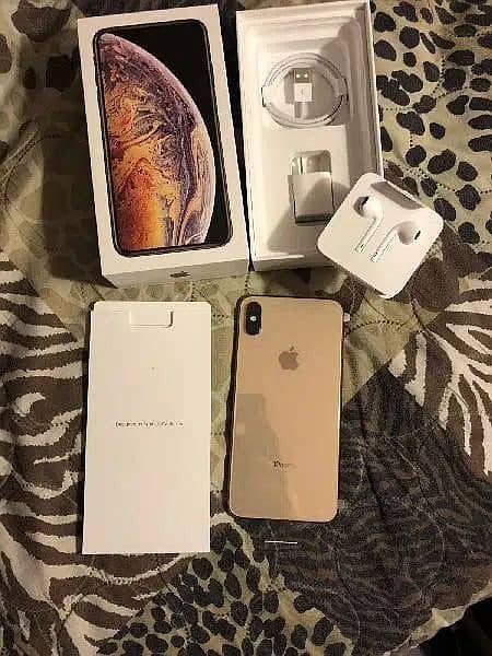 iPhone XS Max 256 GB memory PTA approved 0335,7791,762 1