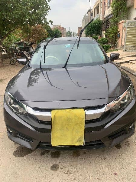aoa i want to sale my honda civic 2017 model lush condition in fsd 6