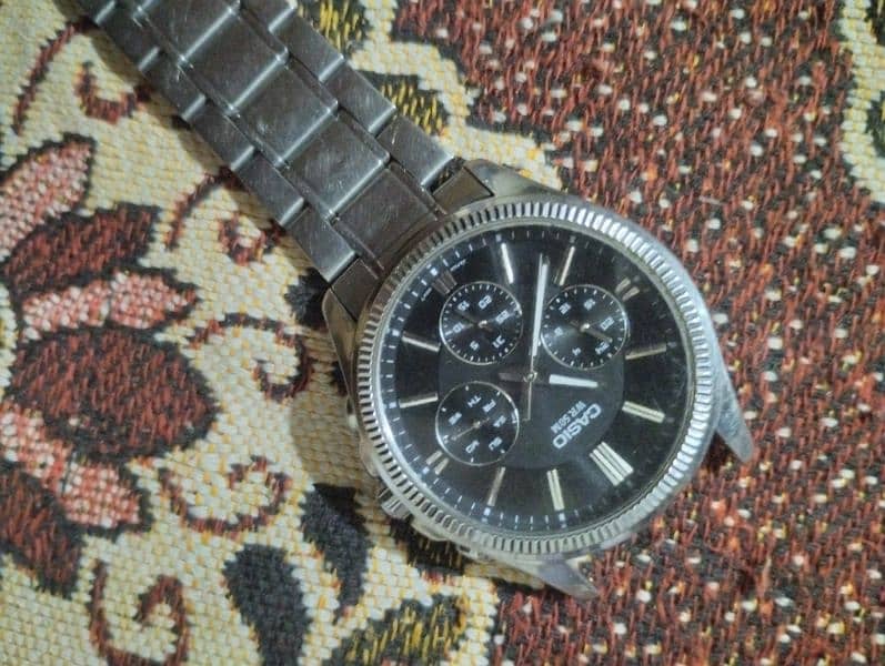 watch Reloj Casio caballero modelo Mtp-1375d-1a 3