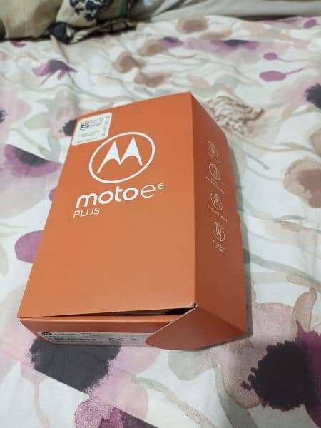 moto e6 plus 4/64 orinal panel 100% 2