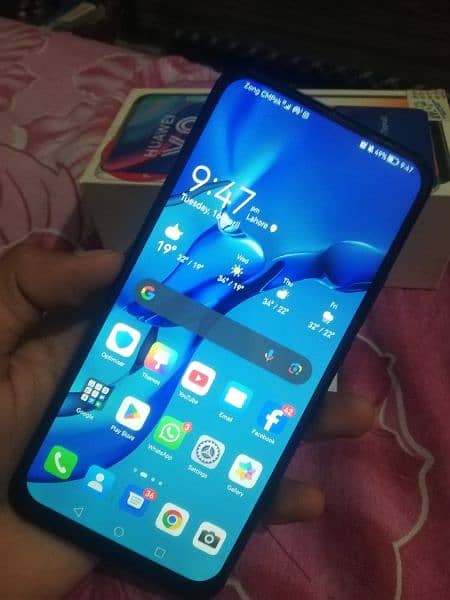 Huawei Y9prime 2019 "4/128"OK condition8/10. one hand used. in warranty 2