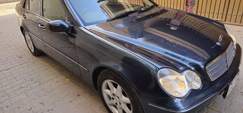 Mercedes Benz W203 c240 4