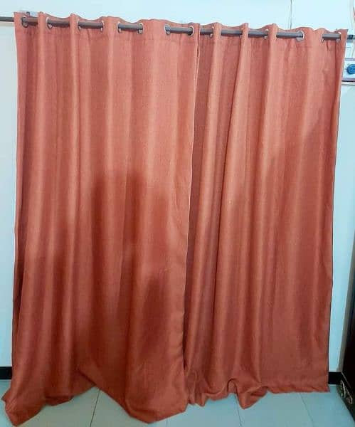 pair of 2 curtains available in perfect condition 3