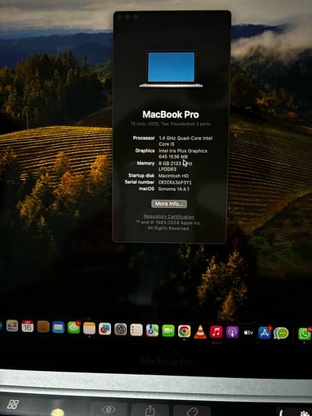 MacBook Pro 2020 Tuch bar 13inches 8/256GB 11