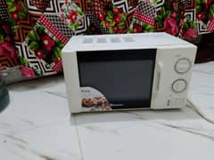 Dawlance microwave oven 1 day warrenty good condition md4 model