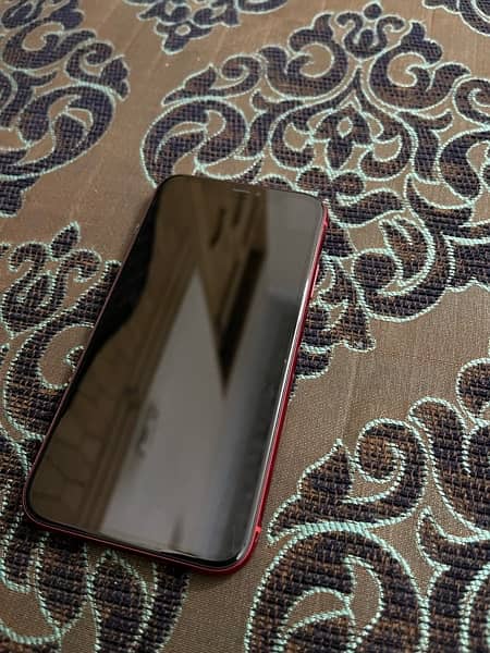 Iphone 11 (128GB) Non/pta neat and clean condition 4