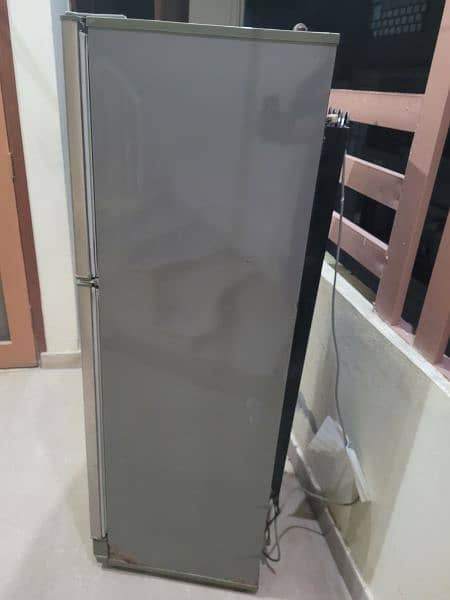 PEL Refrigerator 12 cubic ft 2