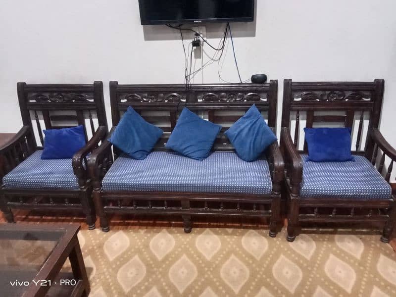 four seater sofa set for sale. 3