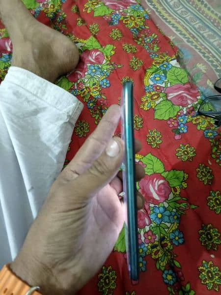 oppo f11 pro 6/128 use 10/9 condition 2