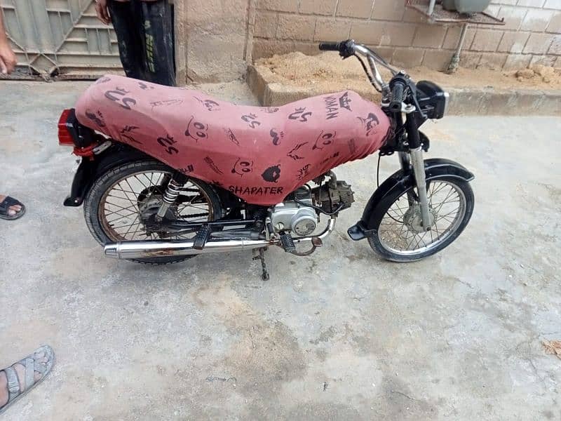I am selling my unique 70cc in good condition. . my num 03142375616 3