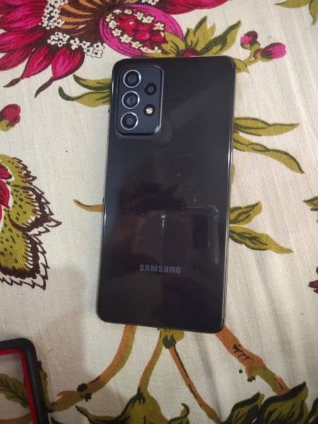 Samsung a52s 5g with magnetic case 1