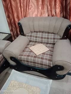 3+1+1 = 5 seaters sofa set every thing is ok, urgently needs cash