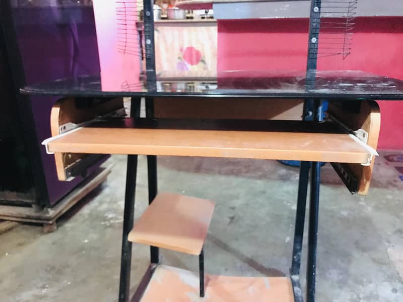 Computer Table for Sale 3