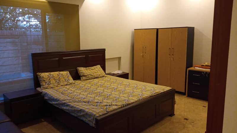 furnished room for rent in main cantt 9