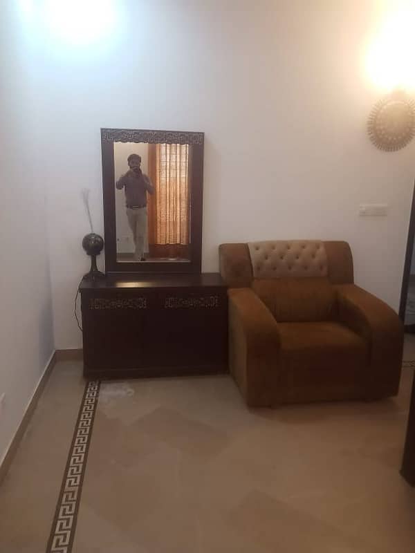 furnished room for rent in main cantt 10
