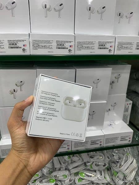 APPLE AIRPODS PRO 2 8