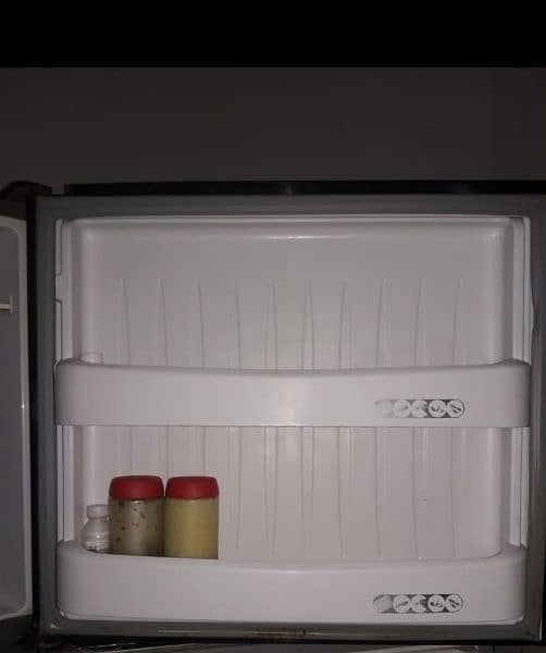 for sale Original Orient Refrigerator 3