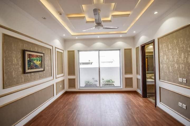 One Kanal Beautiful Bungalow Available For Sale In DHA Phase 7 Lahore At Super Hot Location. 19