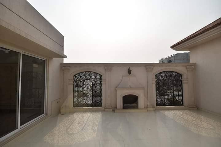 One Kanal Beautiful Bungalow Available For Sale In DHA Phase 7 Lahore At Super Hot Location. 37