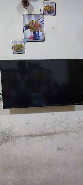 TCL smart  40 inch voice command remote 7