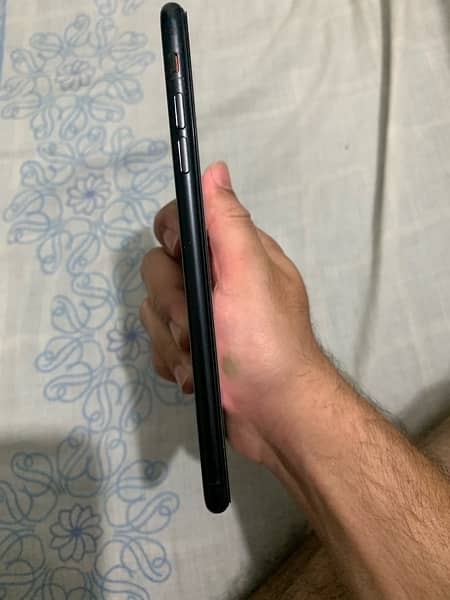 iPHONE 7 Plus (128GB) (PTA APPROVED) 4